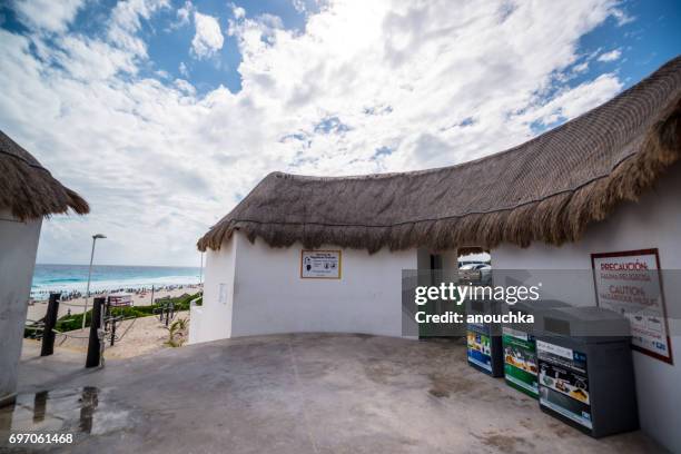 playa delfines beach in cancun, mexico - playa delfines stock pictures, royalty-free photos & images