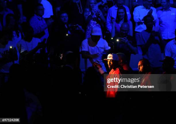 Andre Ward arrives for his light heavyweight championship bout against Sergey Kovalev at the Mandalay Bay Events Center on June 17, 2017 in Las...