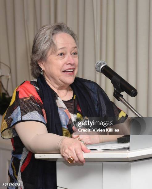 Actress Kathy Bates speaks at Academy Award Winner and LE&RN Spokesperson Kathy Bates Hosts Reception On The Eve Of The Third Annual California...