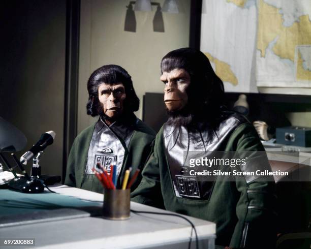Actors Roddy McDowall as Cornelius and Kim Hunter as Zira in the science-fiction film 'Escape from the Planet of the Apes', 1971.