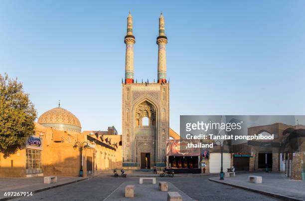 the jameh mosque of yazd. - emam khomeini square stock pictures, royalty-free photos & images