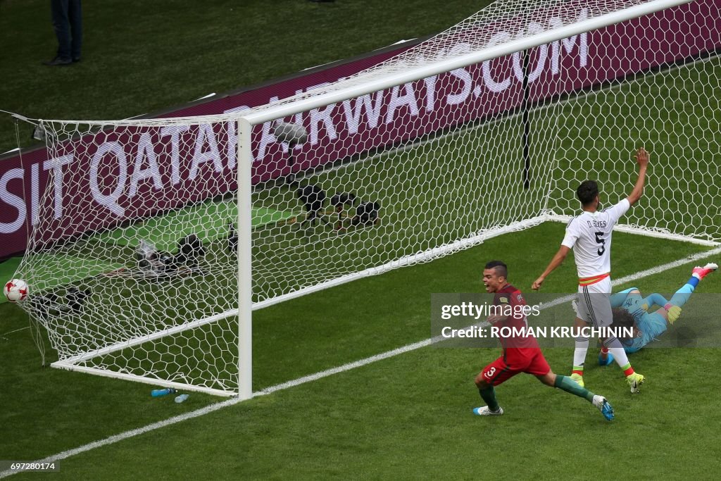 TOPSHOT-FBL-CONFED-CUP-MATCH02-POR-MEX