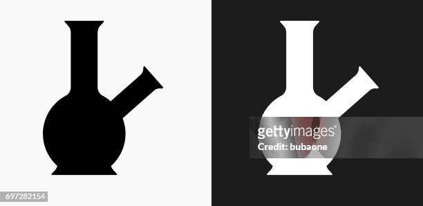 stockillustraties, clipart, cartoons en iconen met waterpijp pictogram op zwart-wit vector achtergronden - bong