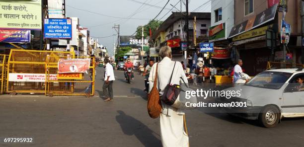 street view near mahakal temple in ujjain, malwa region, madhya pradesh, india - bhopal stock pictures, royalty-free photos & images