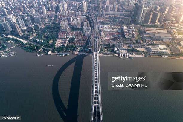 Intersecting Rivers Intersecting Rivers Photos and Premium High Res Pictures - Getty Images