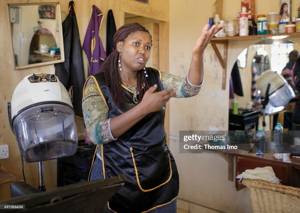 Hairdresser in Kenya