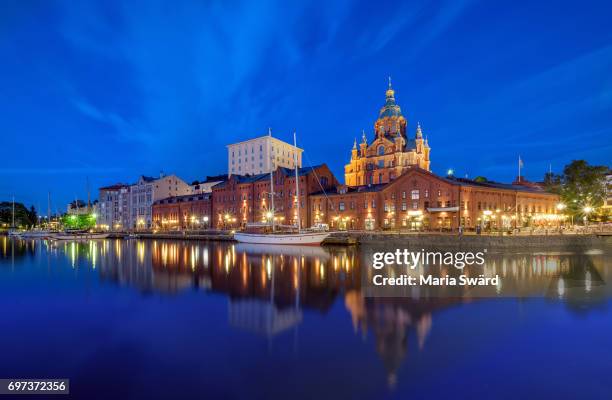 helsinki - uspenski cathedral twilight - helsinki stock pictures, royalty-free photos & images