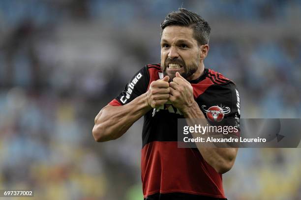 Diego of Flamengo celebrates a scored goal during the match between Fluminense and Flamengo as part of Brasileirao Series A 2017 at Maracana Stadium...