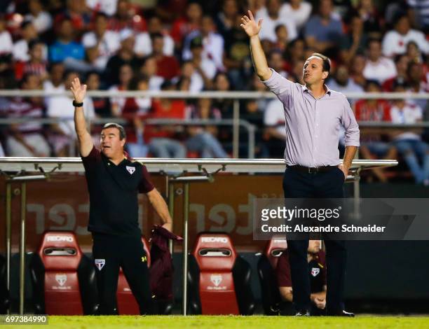 Rogerio Ceni, head coach of Sao Paulo in action beforethe match between Sao Paulo and Atletico MG for the Brasileirao Series A 2017 at Morumbi...