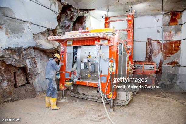 Marbel Rgrai Machine 403 Marble Machine Stock Photos, High-Res Pictures, and Images - Getty ...