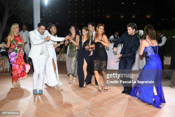 Katherine Kelly Lang ,Don Diamont,Reign Edwards,Heather Tom,Kelly Kruger,Darin Brooks,Courtney Hope,Pierson Fode and Jacquelines MacInnes Wood dance...