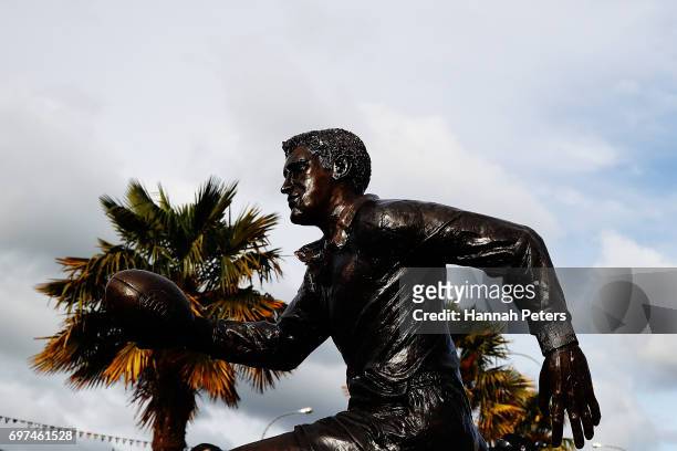 The new statue of former All Blacks player Sir Colin Meads is seen on June 19, 2017 in Te Kuiti, New Zealand. The 1.5 x life size bronze sculpture...
