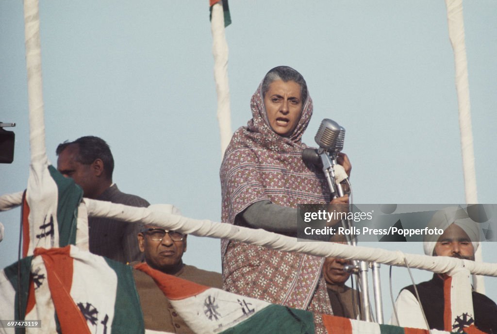 Indira Gandhi On Campaign Trail