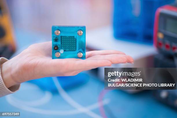 hydrogen fuel cell - hydrogen fuel cell stock pictures, royalty-free photos & images