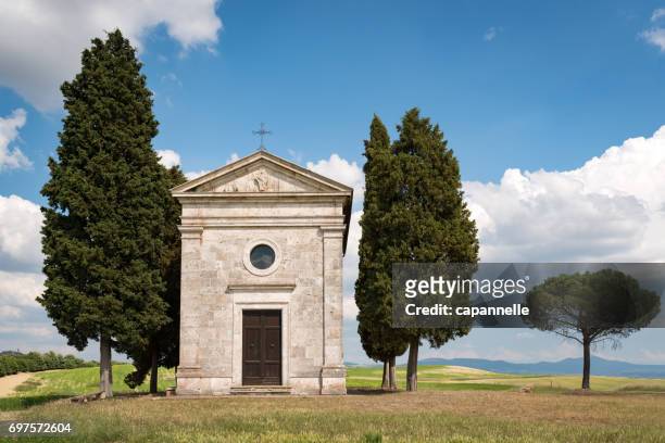 cappella della madonna di vitaleta - capella di vitaleta stock pictures, royalty-free photos & images