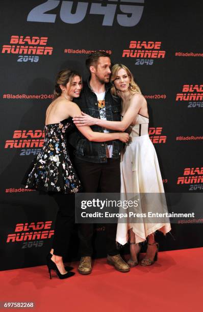 Ana de Armas, Ryan Gosling and Sylvia Hoeks attend 'Blade Runner 2049' photocall during at Arts Hotel on June 19, 2017 in Barcelona, Spain.