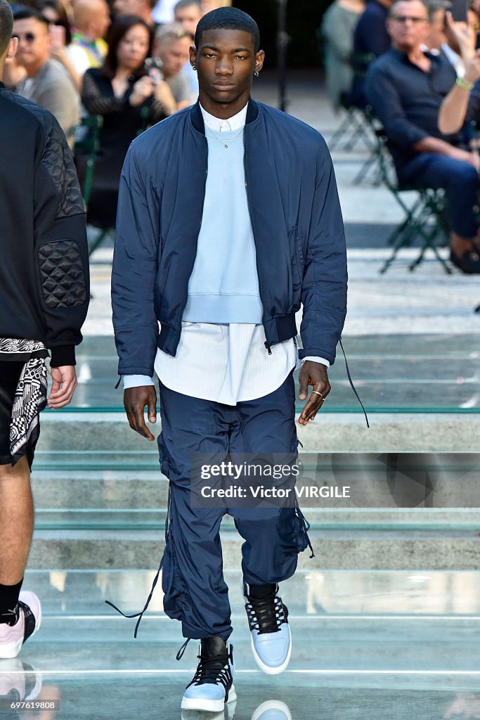 Versace - Runway - Milan Men's Fashion Week Spring/Summer 2018