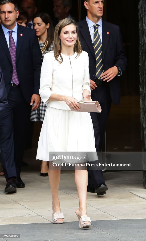 Spanish Royals Attend 'El Arte De Educar' At Prado Museum