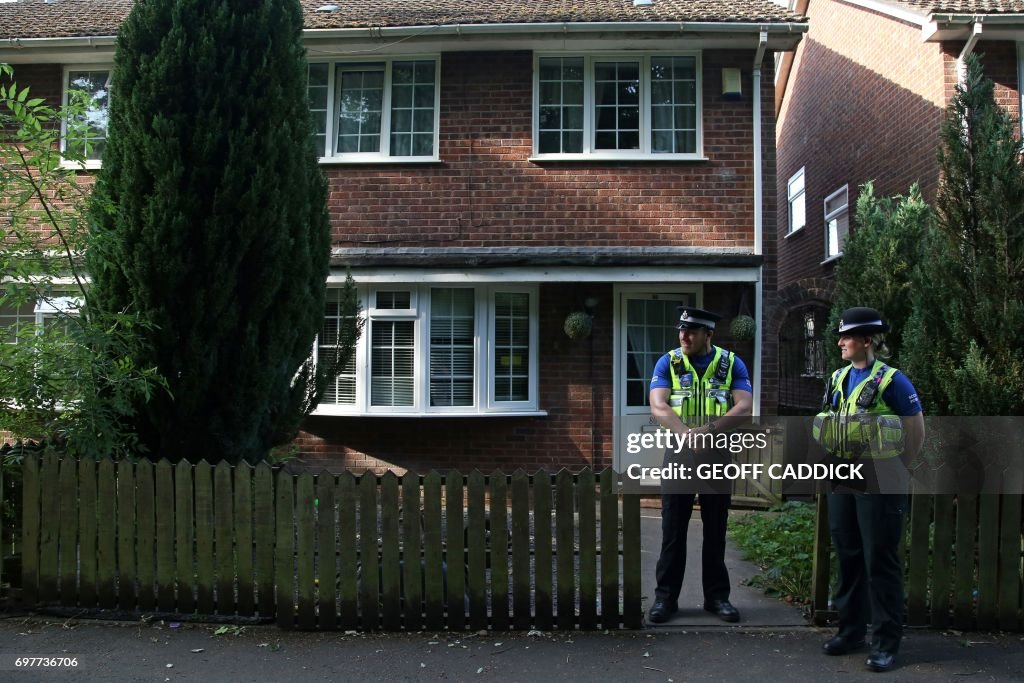 BRITAIN-ATTACKS-VEHICLE