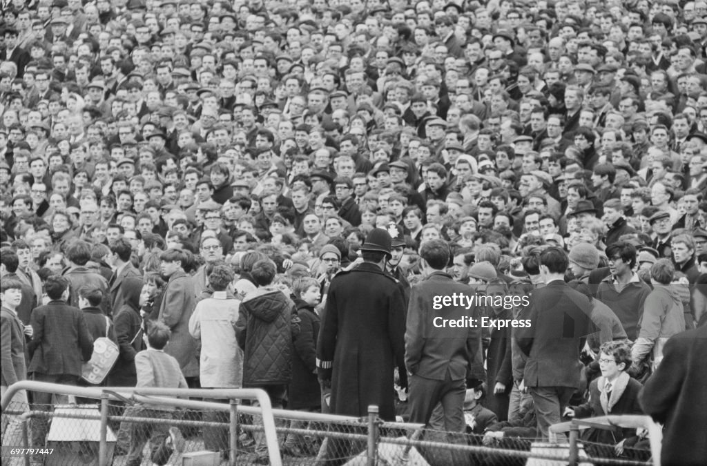 Stamford Bridge Crowds
