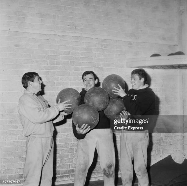 Footballer Gordon Banks of Leicester City F.C. Preparing for the cup, UK, 10th February 1966.