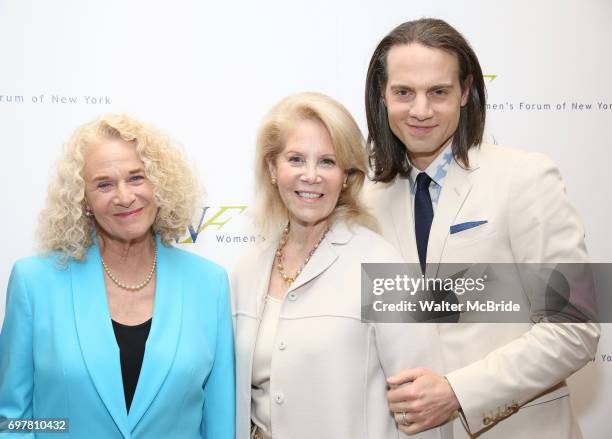 Jordan Roth Dad 85 Carole Jordan Photos & High Res Pictures - Getty Images