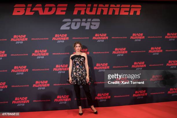 Ana de Armas attends 'Blade Runner 2049' photocall at Arts Hotel on June 19, 2017 in Barcelona, Spain.