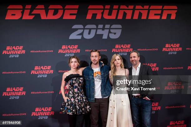 Ana de Armas, Ryan Gosling, Sylvia Hoeks and Denis Villeneuve attend 'Blade Runner 2049' photocall at Arts Hotel on June 19, 2017 in Barcelona, Spain.