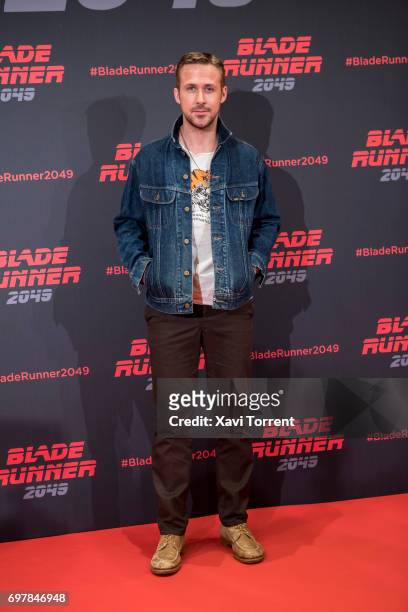 Ryan Gosling attends 'Blade Runner 2049' photocall at Arts Hotel on June 19, 2017 in Barcelona, Spain.