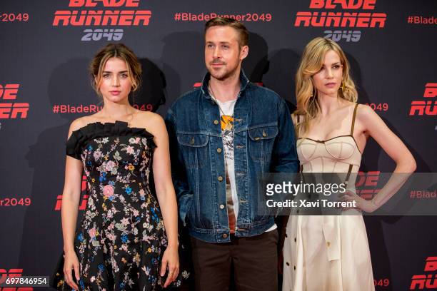 Ana de Armas, Ryan Gosling and Sylvia Hoeks attend 'Blade Runner 2049' photocall at Arts Hotel on June 19, 2017 in Barcelona, Spain.
