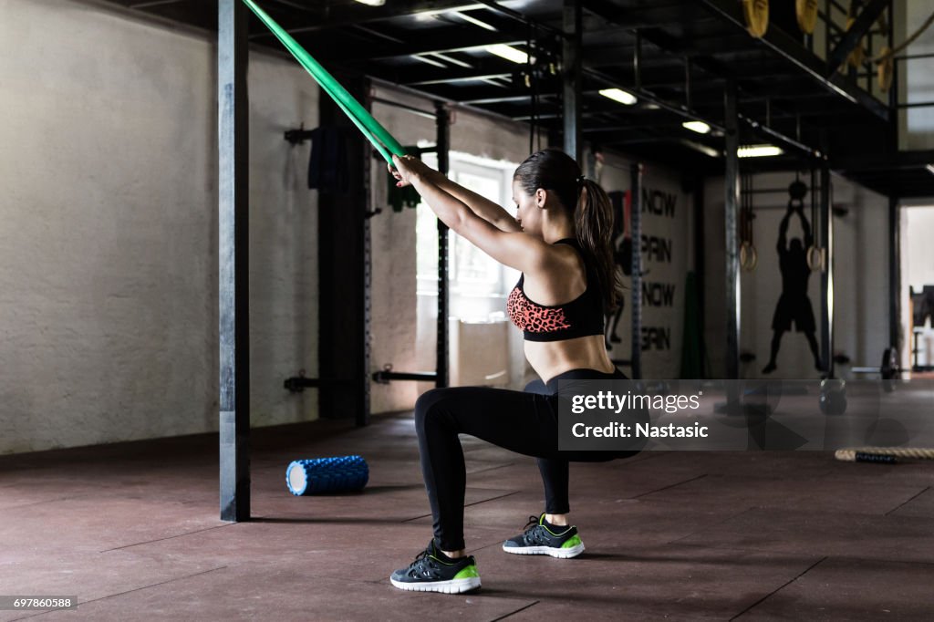 Functional training with stretching band