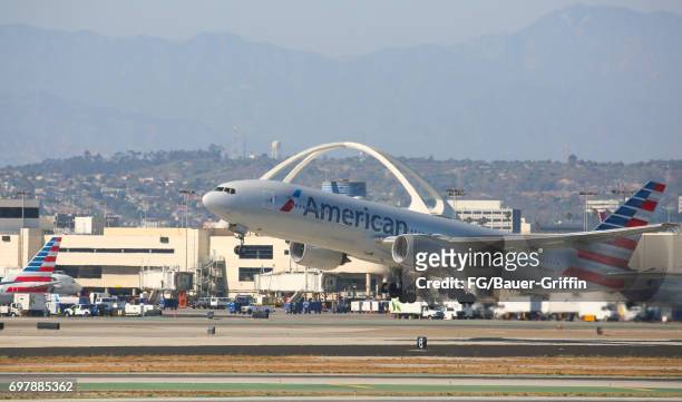 American Airlines Boeing 777, departs Los Angeles International Airport on June 18, 2017 in Los Angeles, California.