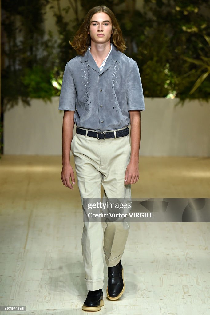 Salvatore Ferragamo - Runway - Milan Men's Fashion Week Spring/Summer 2018
