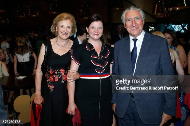 Baron Ernest-Antoine Seilliere, his wife Antoinette Barbey and their daughter Noemie Seilliere attend the "Societe ses Amis du Musee d'Orsay" :...