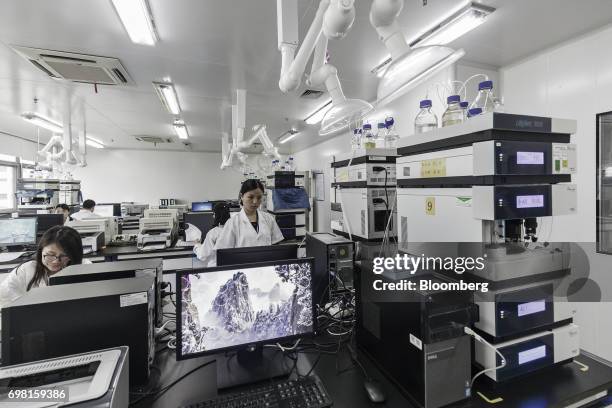 Modern Quality Control Lab Layout 275 Pharmaceutical Quality Control Stock Photos, High-Res Pictures, and ...