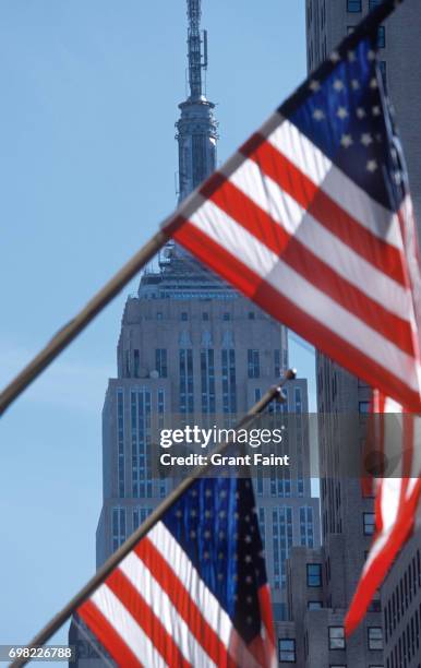 empire state building and stars and stripes - empire state building red stock pictures, royalty-free photos & images