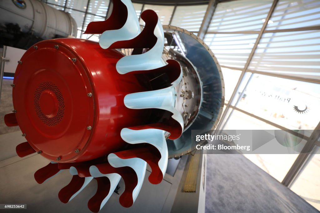 A PW300 turbofan jet engine, manufactured by Pratt & Whitney Engine ...