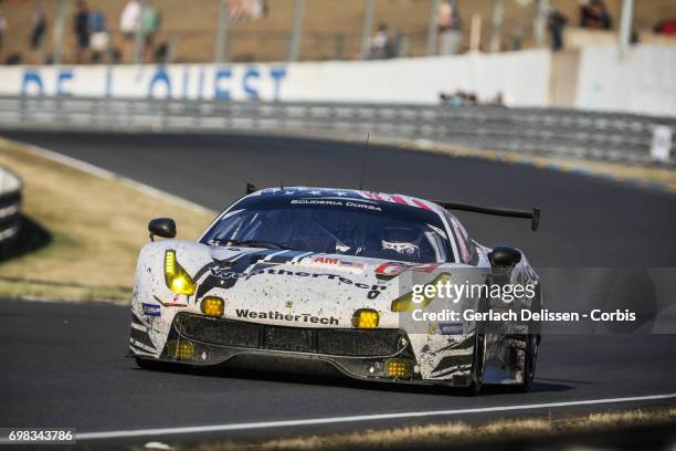 David Macneil Racing 6,777 Ferrari 488 Gte Stock Photos, High-Res Pictures, and Images ...