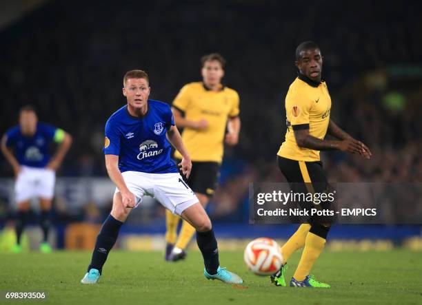 Everton's James McCarthy and Lille's Rio Mavuba