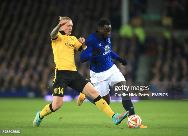 Lille's Simon Kjaer and Everton's Romelu Lukaku battle for the ball