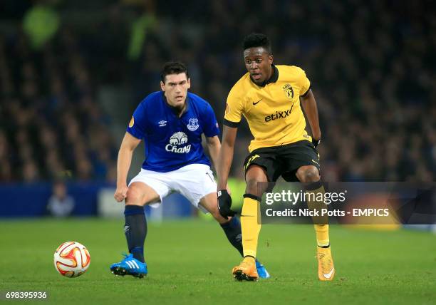 Lille's Divock Origi and Everton's Gareth Barry in action