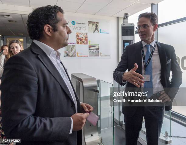Pedro Torres , Head of Product Innovation and Marketing Management, briefs on identification equipment the European Commission Vice-President Jyrki...