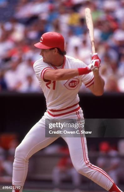 Paul O'Neill of the Cincinnati Reds bats at Riverfront Stadium circa 1986 in Cincinnati,Ohio.