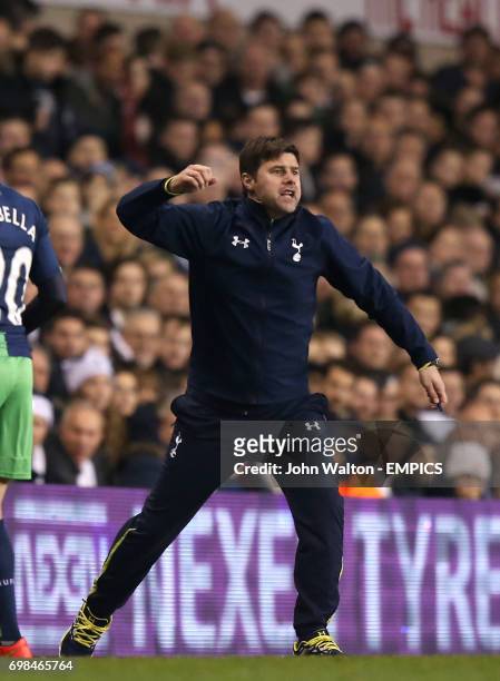 Tottenham Hotspur manager Mauricio Pochettino gestures from the touchline