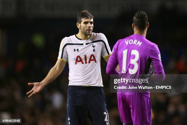 Tottenham Hotspur's Federico Fazio chats with goalkeeper Michel Vorm before the start of the second half