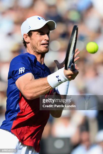 Andy Murray of Great Britain plays a forehand during the mens singles first round match against Jordan Thompson of Australia on day two of the 2017...