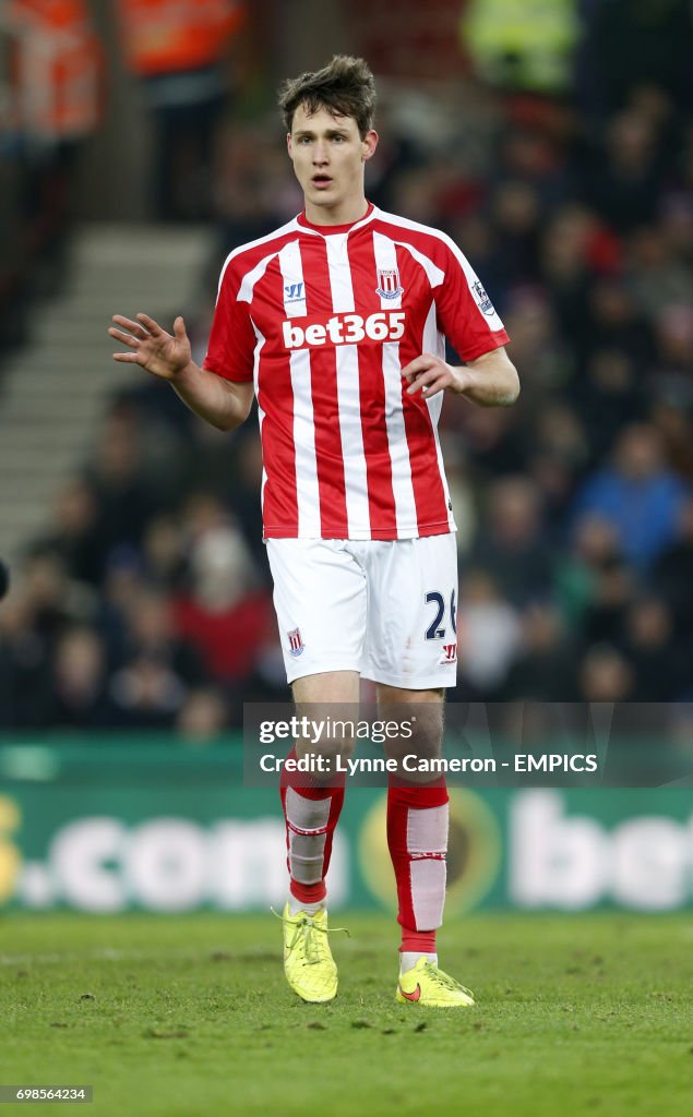 Soccer - Barclays Premier League - Stoke City v Manchester City - Britannia Stadium