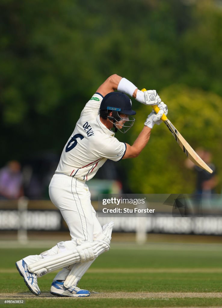 Worcestershire v Kent - Specsavers County Championship Division Two