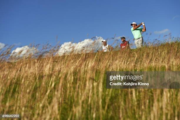 Brooks Koepka in action on No 18 hole during Sunday play at Erin Hills GC. Hartford, WI 6/18/2017 CREDIT: Kohjiro Kinno