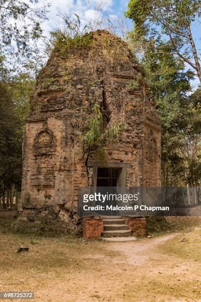 prasat sambor, north group of temples, sambor prei kuk, kampong thom, cambodia - prei stock pictures, royalty-free photos & images